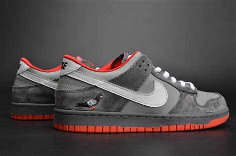 nike sb dunk low nyc pigeon